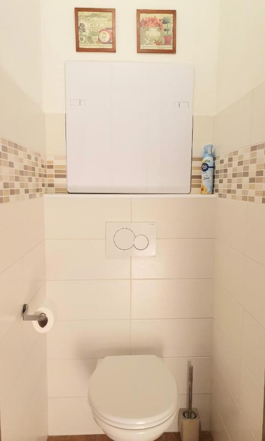 Apartman Central, Self Check In 24 H, Free Parking Besztercebánya Kültér fotó