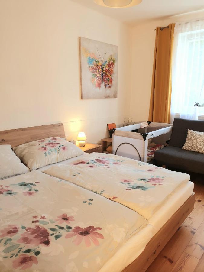 Apartman Central, Self Check In 24 H, Free Parking Besztercebánya Kültér fotó
